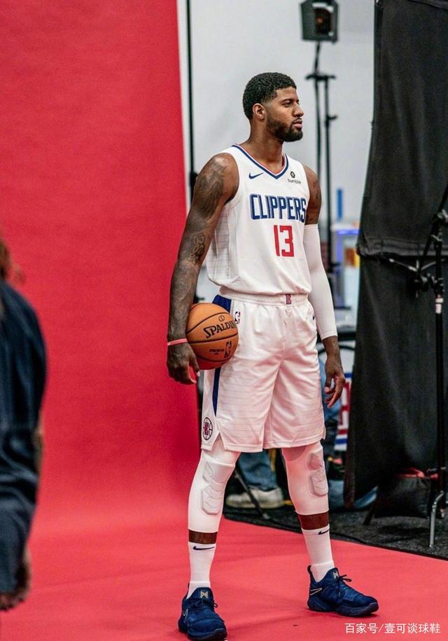 12月6日欧篮联看点：红星巴萨强强对话，帕纳辛纳科斯力争5连胜（12月6日欧篮联焦点：红星大战巴萨，帕纳辛纳科斯剑指五连胜）