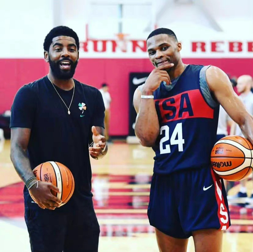 博努奇：小基耶萨可能踢附加赛；球员明白穿意大利球衣的责任（博努奇：小基耶萨有望出战附加赛，球员清楚身披意大利战袍的担当）