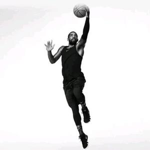 西甲半场：博耶点射破门，阿拉维斯暂1-0皇家社会（西甲半场战报：博耶点球命中，阿拉维斯1-0领先皇家社会）