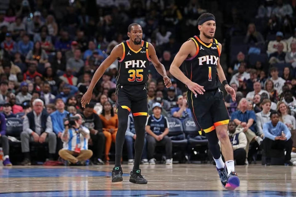 这身体素质完全是怪物级别（这身体素质简直逆天）