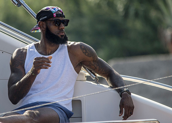 NBA 官方公布最新 MVP 排名（NBA官方更新MVP排行榜）