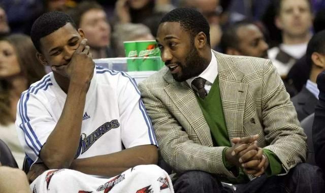 news-graphic-example